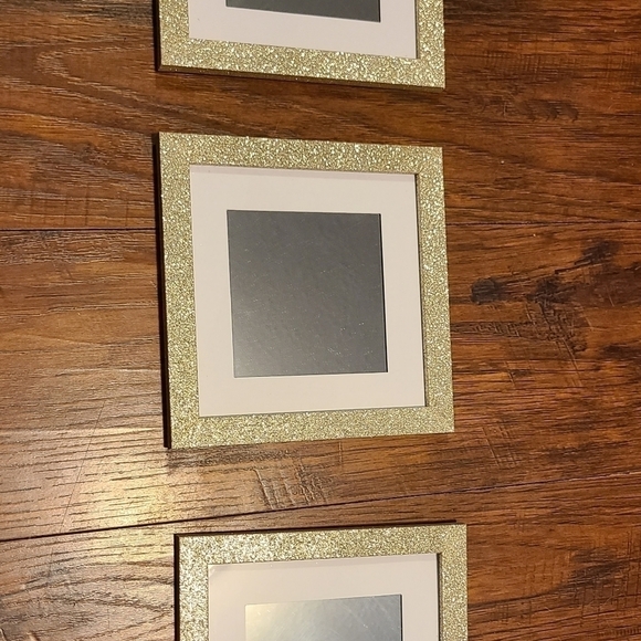 Decor accent wall mirror set - Picture 2 of 4